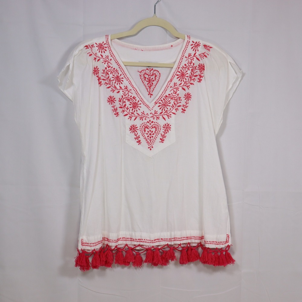Subtle Luxury Embroidered Tassel Top S/M White Womens Boho V-Neck Blouse